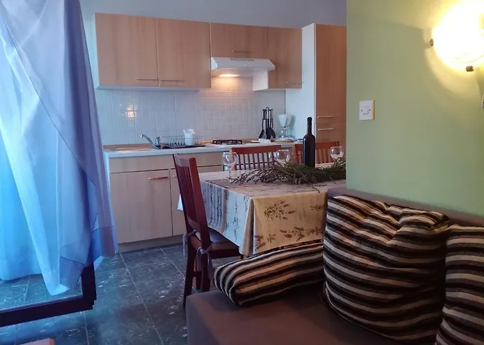Tamara Apartment Sukosan