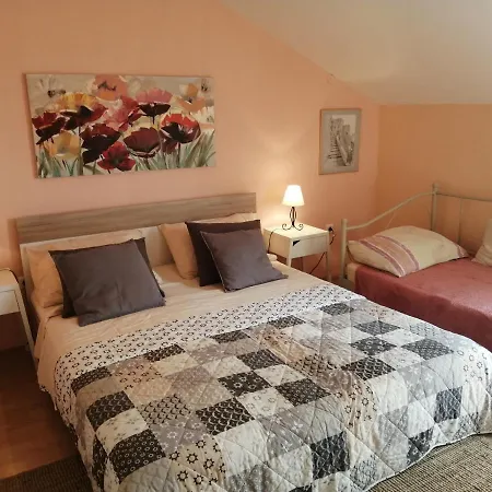 Apartamento Tamara Sukošan